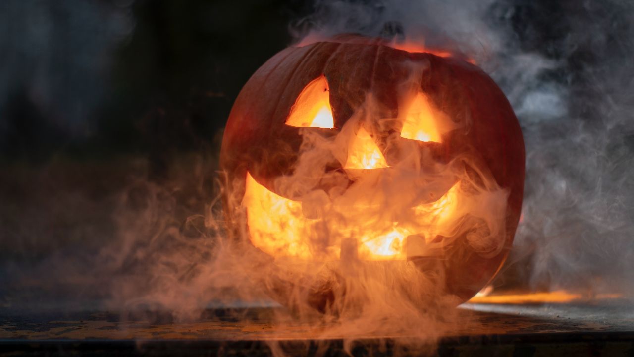 Vertrek spanning nep Zelf Halloween versiering maken - LekkerAlgemeen.nl